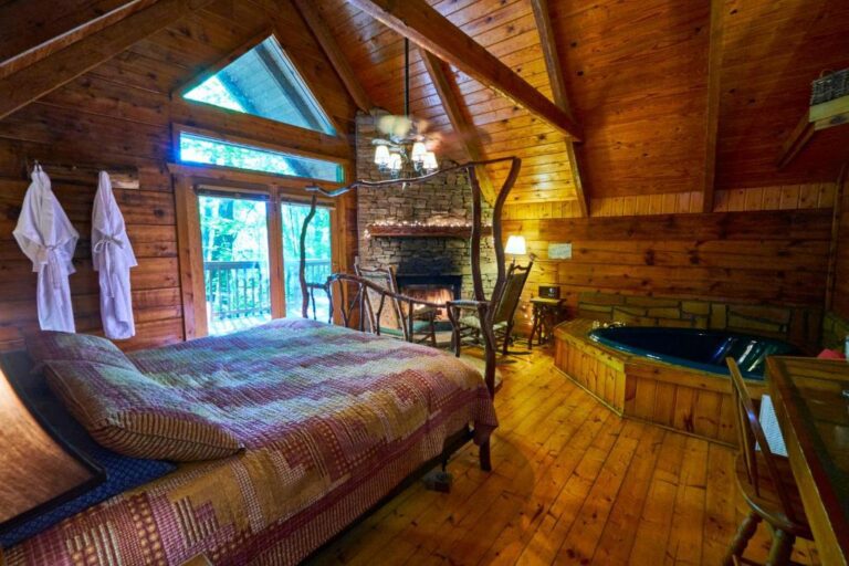 honeymoon suites in memphis at Gatlinburg Adventure Cabins