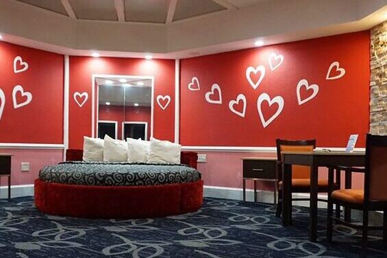 honeymoon suites in new jersey in Inn of the Dove Cherry Hill