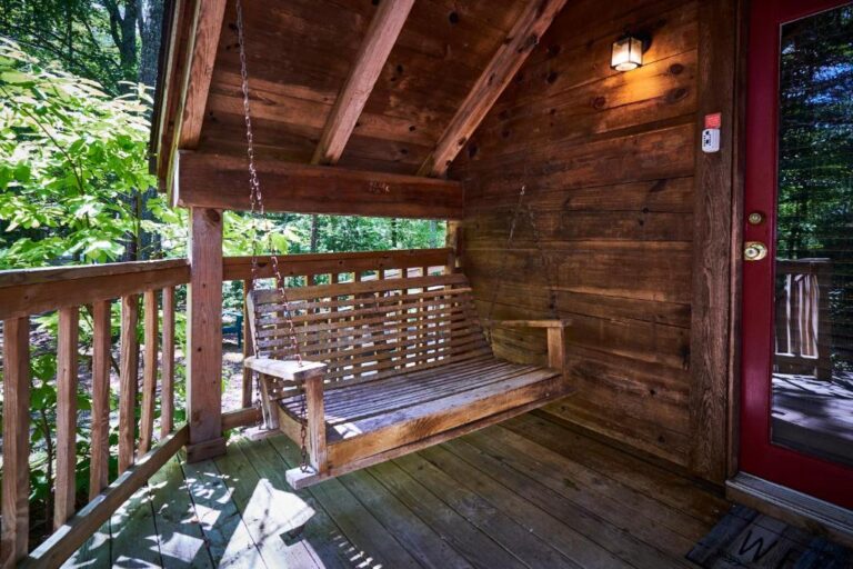 memphis honeymoon suites at Gatlinburg Area Hottub Cabin