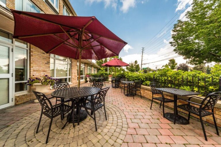 toronto weekend getaways at Monte Carlo Inn Markham