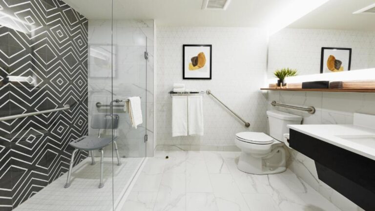 toronto weekend getaways at Stay Inn Hotel Toronto