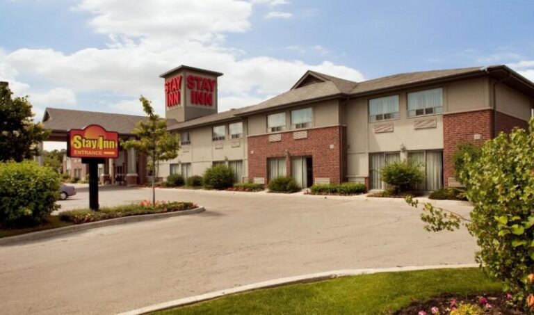 weekend getaways at Stay Inn Hotel Toronto from toronto