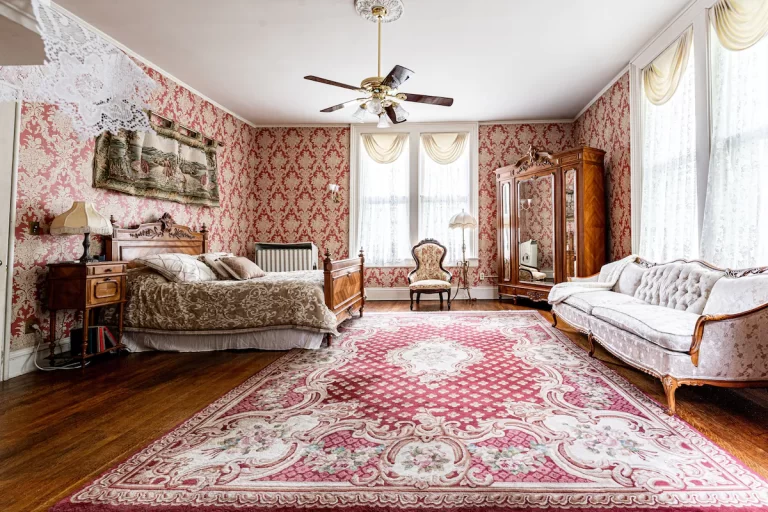 weekend getaways from chicago at Vrooman Mansion B&B