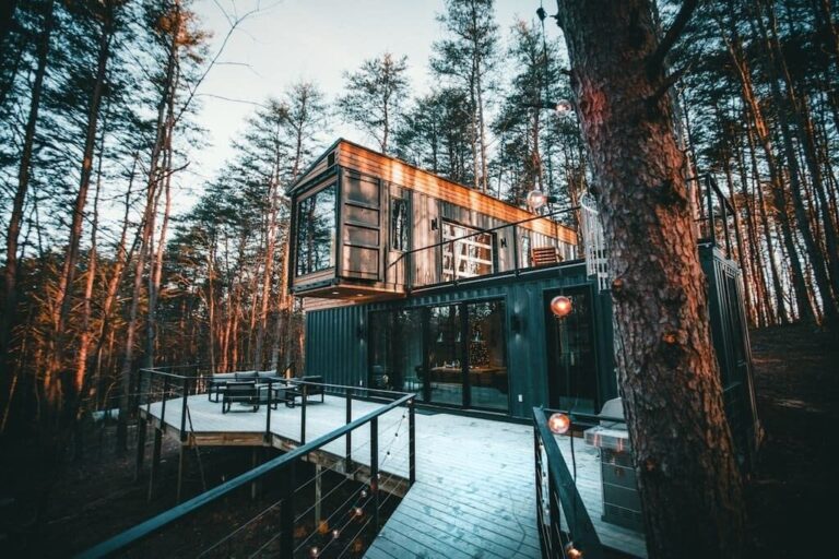 weekend getaways from ohio at Shipping Container Cabin