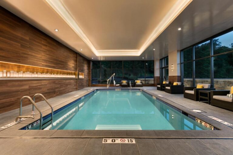 Embassy Suites By Hilton Berkeley Heights with indoor pool in nj