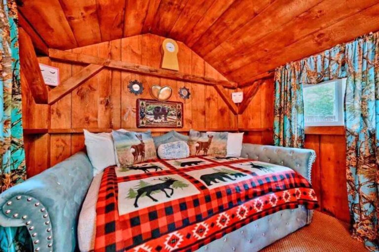 Emperor Cabin weekend getaways from connecticut