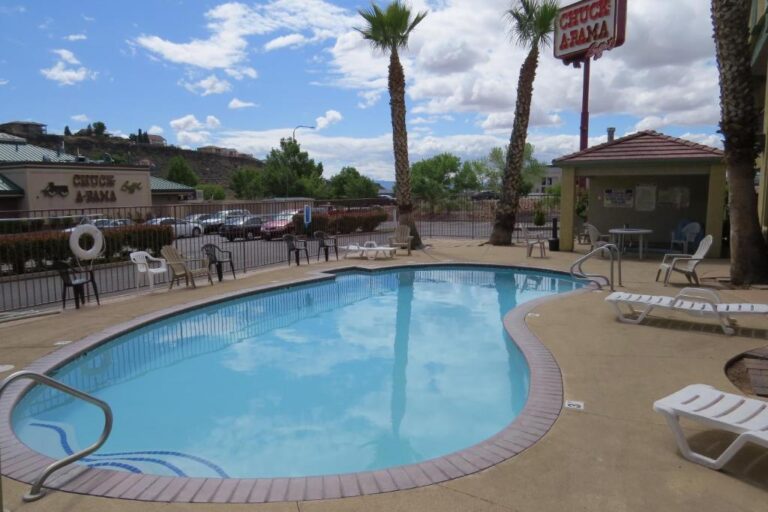 Hot Tub Hotels in St. George 2