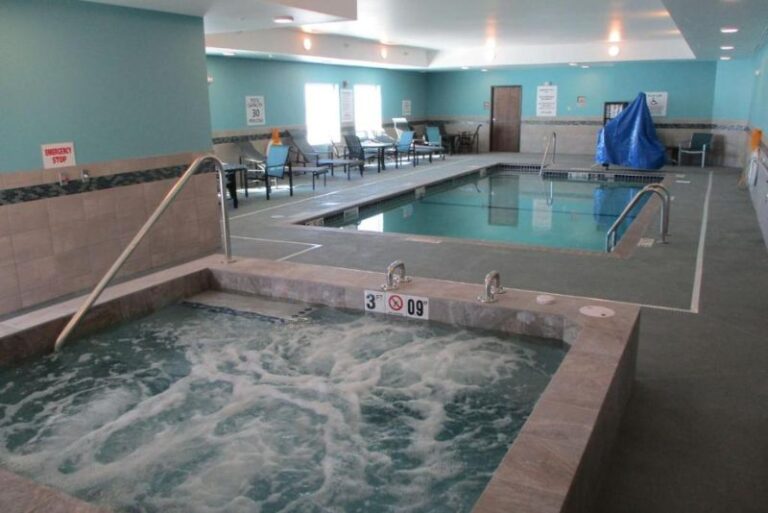 Hotels for Couples Retreat with Hot Tub 2
