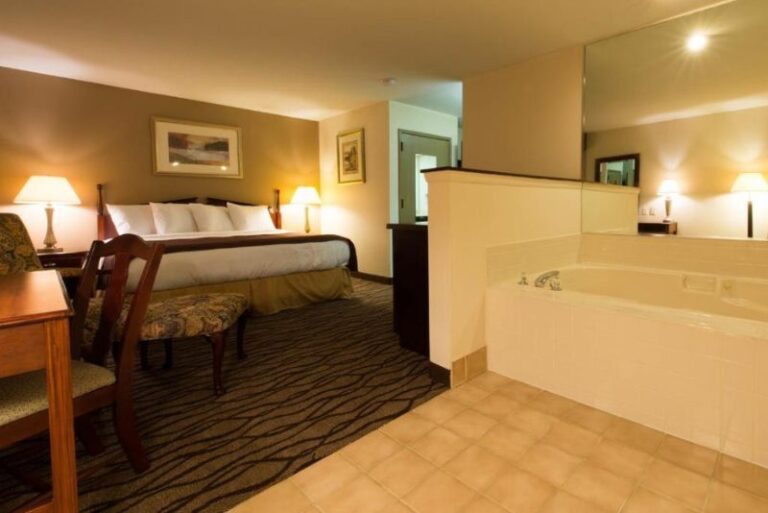 Hotels with Hot Tubs in Room in Georgia 2 (2)