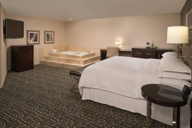 Hotels with Spa Baths in Room in Salt Lake City 2