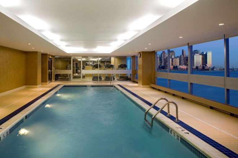 Hyatt Regency Jersey City with indoor pool in nj