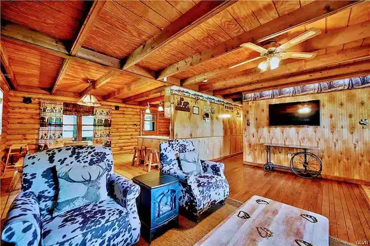 connecticut Emperor Cabin weekend getaways