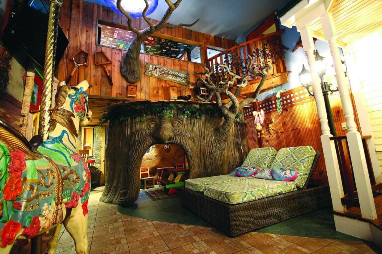 connecticut weekend getaways at Adventure Suites
