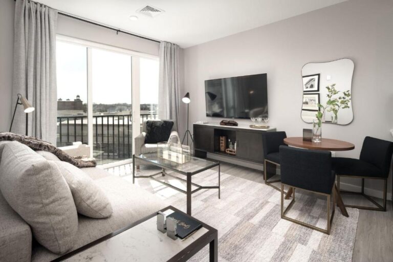weekend getaways at Luxury Apartments by Hyatus at Pierpont from connecticut