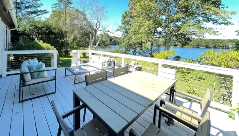weekend getaways at Waterfront Cottage from connecticut