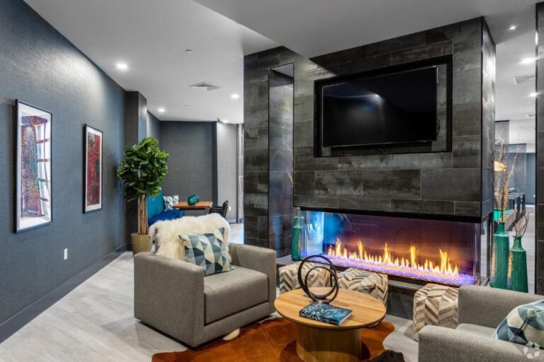 weekend getaways from connecticut at Luxury Apartments by Hyatus at Pierpont