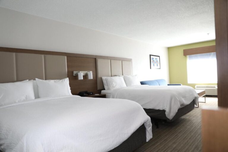 Holiday Inn Express Hotel & Suites Albuquerque Airport, an IHG Hotel with indoor pool in albuquerque e