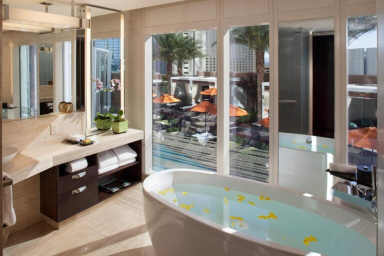 Hotels for Couples with Themed Suites in Las Vegas 5