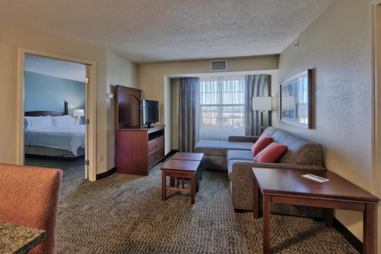 Staybridge Suites Albuquerque North, an IHG Hotel with indoor pool 2