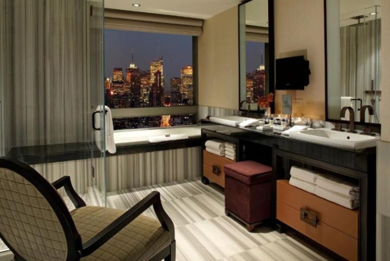 Themed and Fantasy Hotels in New York (27)