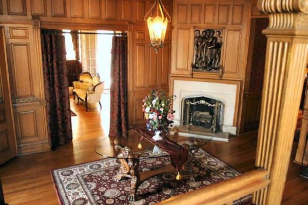 Alexander Mansion Bed and Breakfast5