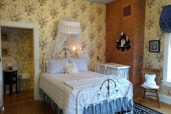Alexander Mansion Bed and Breakfast6