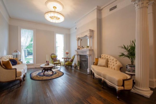 Belle Louise Historic Guest House4