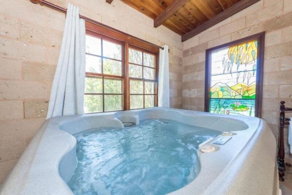 Clarendon Forest Retreat 7