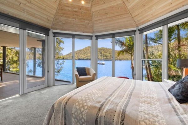 Cottage Point Waterfront House 3