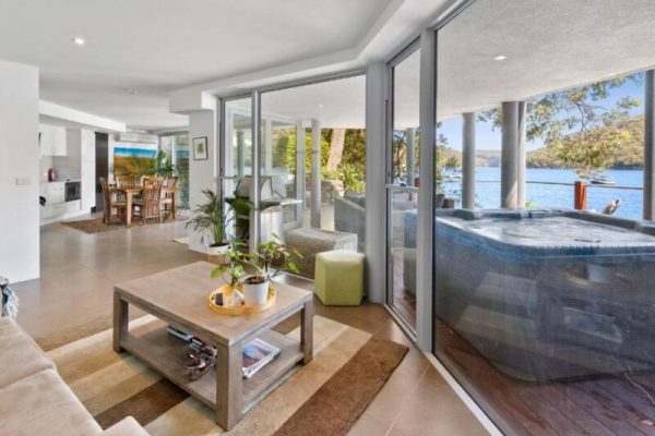 Cottage Point Waterfront House 5