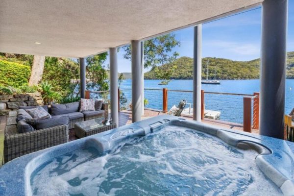 Cottage Point Waterfront House 6