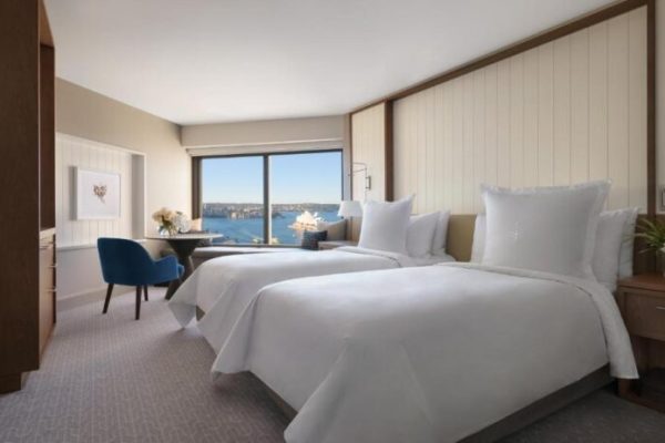 Four Seasons Hotel 2