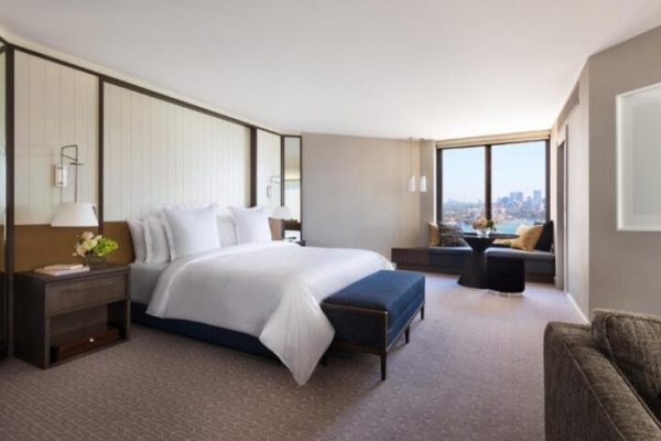 Four Seasons Hotel 3