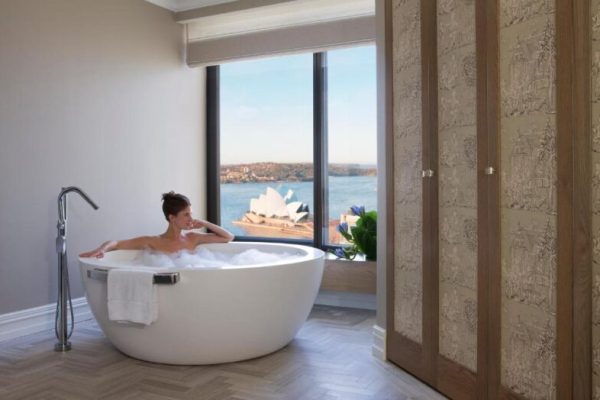 Four Seasons Hotel 4
