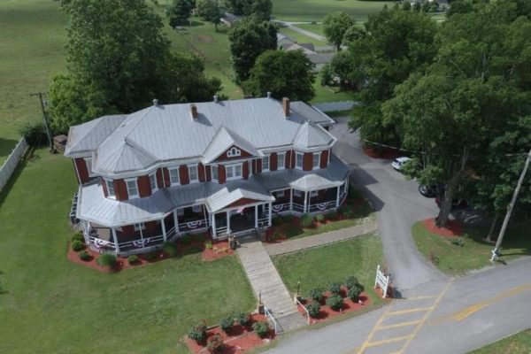 Grand Victorian Inn3