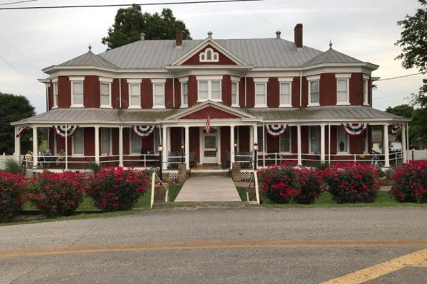 Grand Victorian Inn4