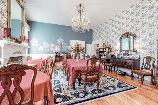 Maple Hill Manor Bed & Breakfast4