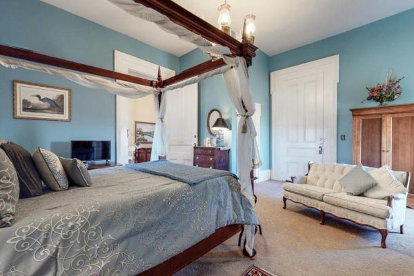 Maple Hill Manor Bed & Breakfast5
