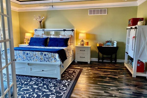 Pillow and Paddock B&B7