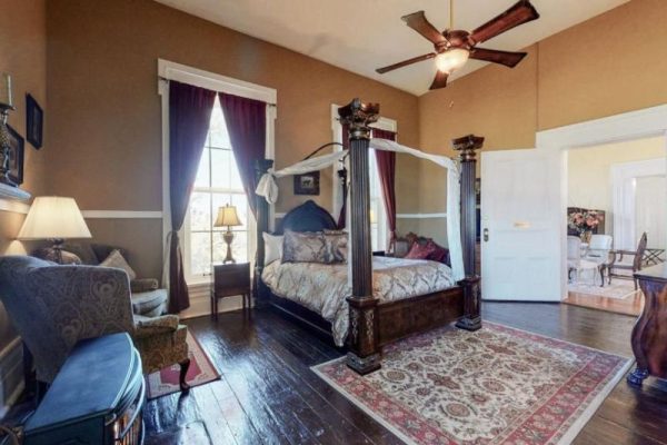 Themed Hotels in Kentucky (1)