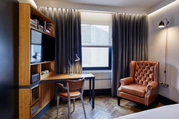 Themed hotels for couples london The Hoxton Hotel 4