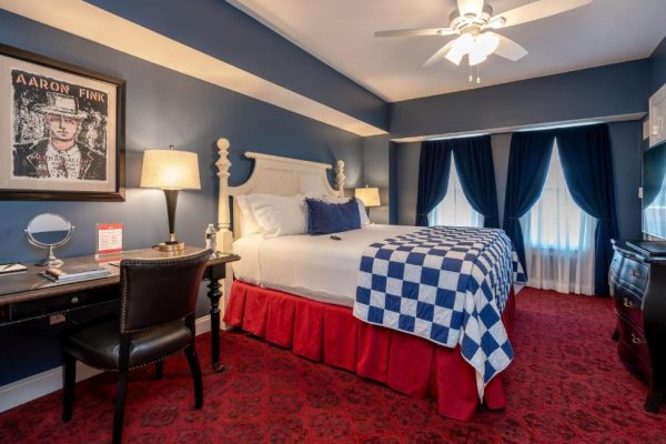 Themed hotels in Massachusetts The Kendall Hotel 1