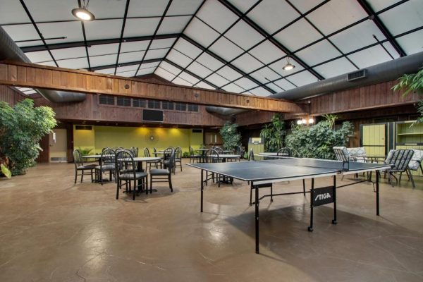 Wingfield Inn & Suites3
