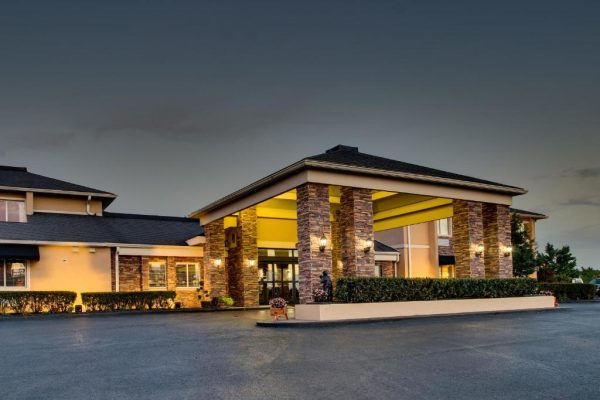 Wingfield Inn & Suites4