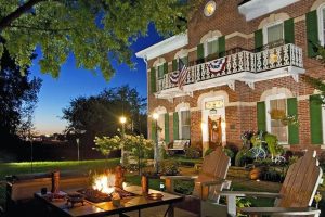 romantic place to stay in galena il