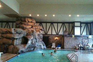 honeymoon suites Travelodge Inn and Suites Muscatine iowa
