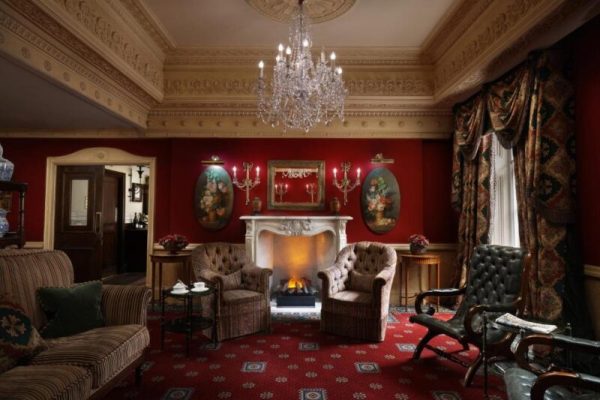 hotel for couple in london- The Montague On The Gardens