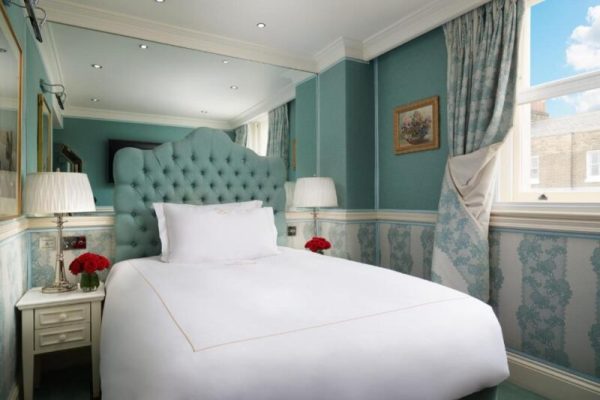 hotel for couple in london- The Montague On The Gardens5