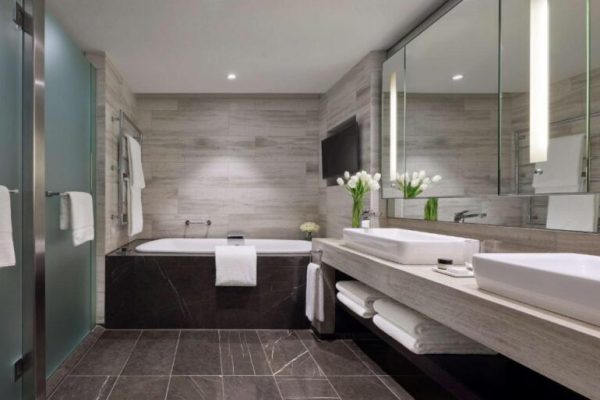 hotel with a hot tub Grand Hyatt Melbourne 5