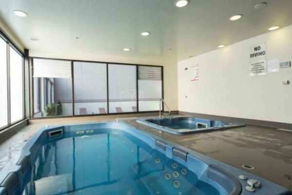hotel with a hot tub Somerset on Elizabeth Melbourne